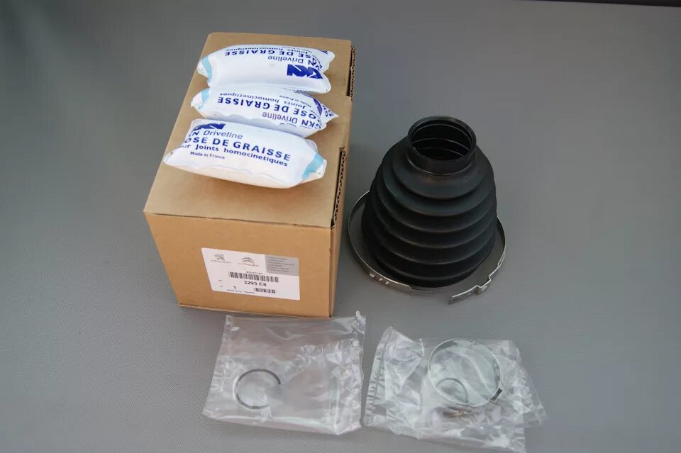 19хfс2f8хlе008242. Ds1069-2 f. 19хfс2f8хlе008242. Nissan : 400412f000 заглушка поворотного кулака [org]. Chu-2 (ds1069-2 f).