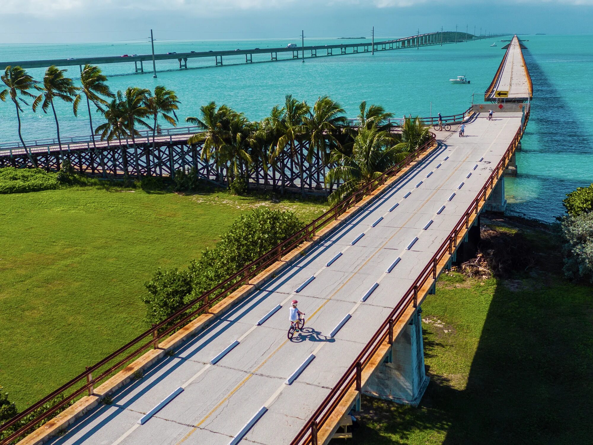 Mile journey. Overseas Highway фото. Overseas Highway. Оверсиз. Overseas Hwy.