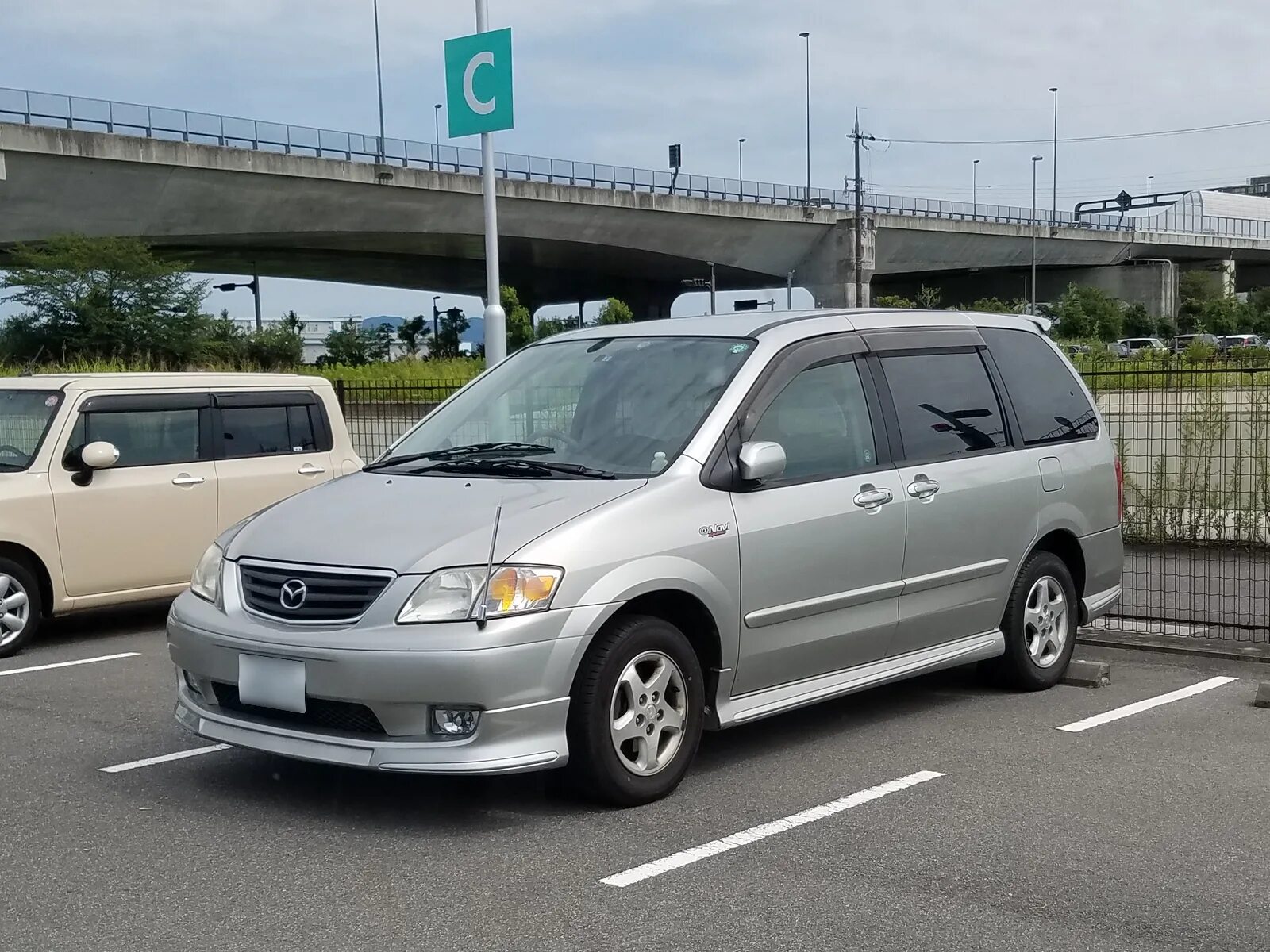 Мазда мпв 4. Mazda 5 MPV. Lw5w Мазда МПВ. Mazda MPV LW. Мазда МПВ 2000г.