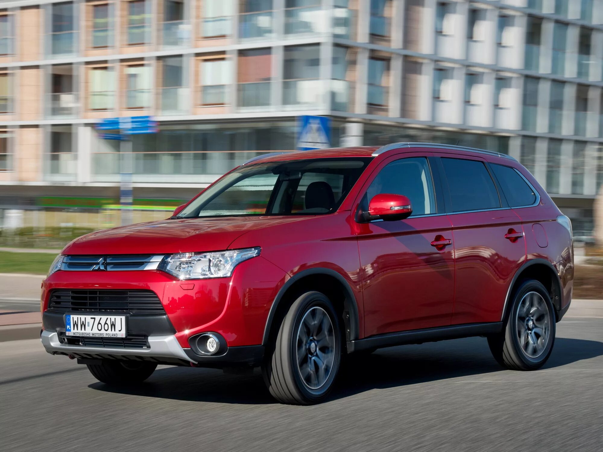 Митсубиси аутлендер какой купить. Мицубиси Аутлендер 3. Mitsubishi Outlander 2014. Митсубиши Аутлендер 2014. Mitsubishi Outlander Mitsubishi Outlander.