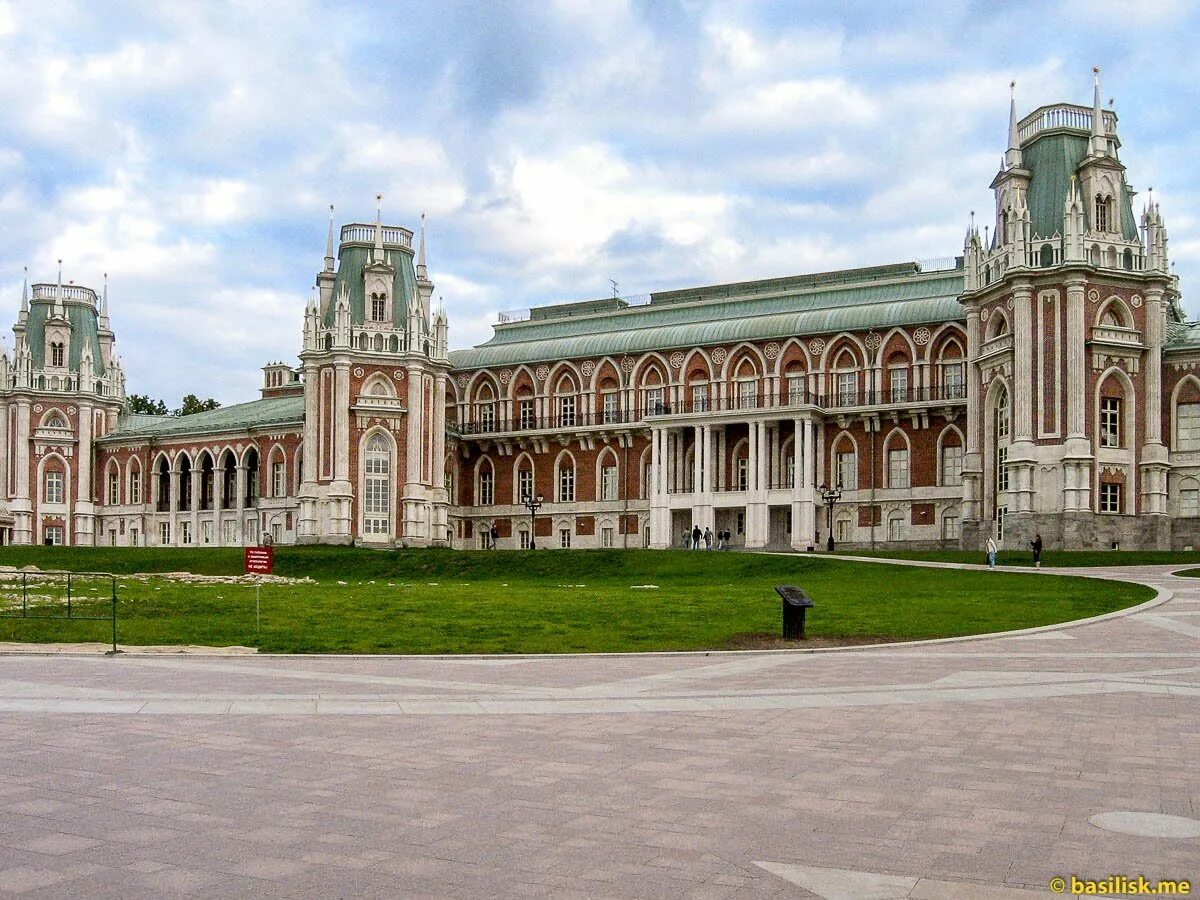 Царицынский пассаж. Царицыно (дворцово-парковый ансамбль). Усадьба Царицыно Баженов. Парк заповедник Царицыно. Ансамбль Царицыно Баженов.