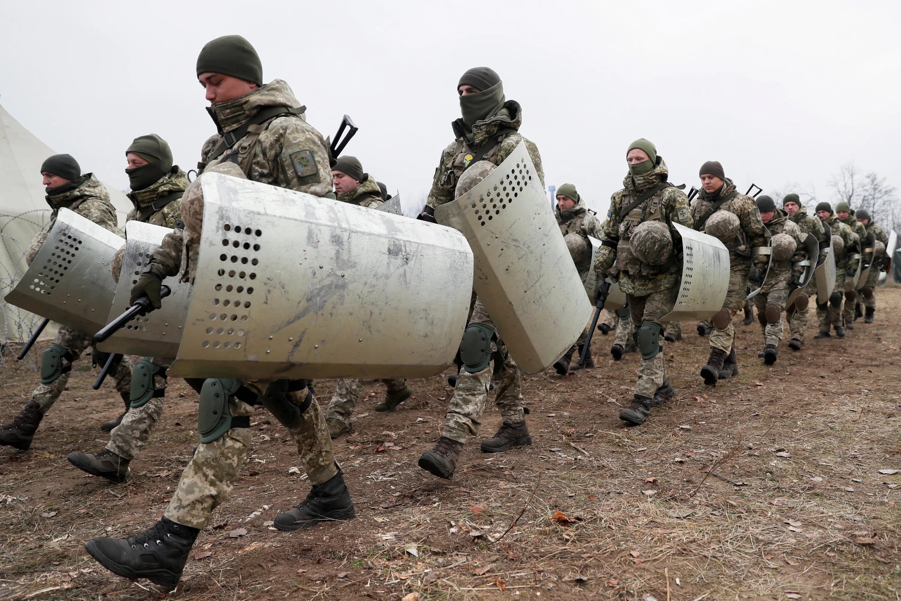 Какой конфликт в украине. Российские военные на Украине. Русские войны. Солдаты России на войне. Российские войска под Киевом 2022.