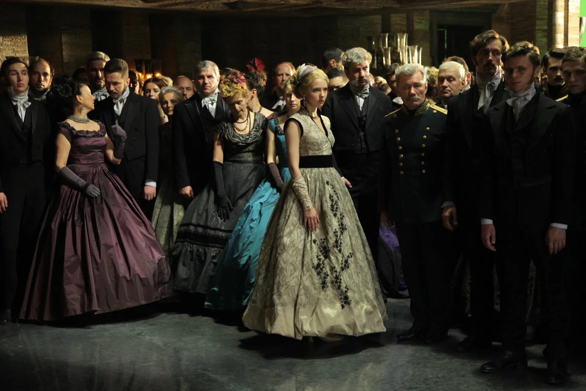 Дуэлянт 2016 юлия хлынина. Петр федоров дуэлянт. Юлия хлынина дуэлянт. Дуэлянт фильм 2016. Юлия хлынина дуэлянт.