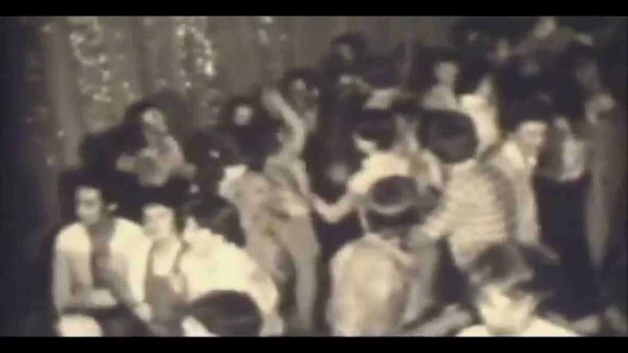 певица виа веселые ребята людмила барыкина. веселые ребята в последний раз слушать. музыкальный глобус веселые ребята 1979. веселые ребята 2002 collection de luxe. людмила барыкина веселые ребята.