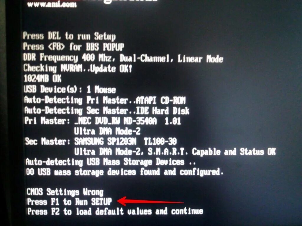 Биос f1. Черный экран биос. Черный экран после загрузки биоса. При включении включается биос на ноутбуке. Press del to run