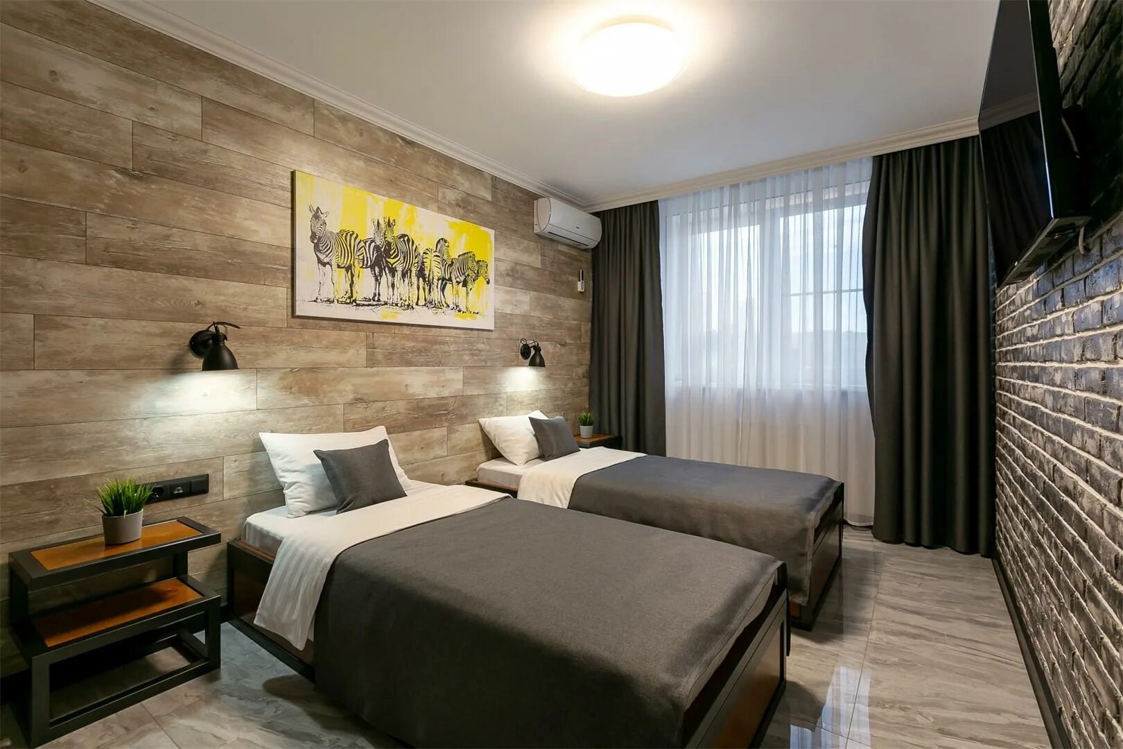 Homes краснодар. Апарт отель краснодар. arrival краснодар апарт отель. апарт отель &quot;giorgio-haylaz-home&quot; номер для 4. nomer home.