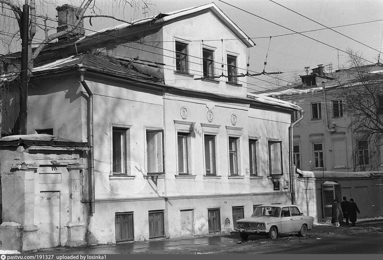 Старая басманная старые фото. Новая Басманная улица. Новая басманская улица. Новая Басманная 20. Новая Басманная 19с1.