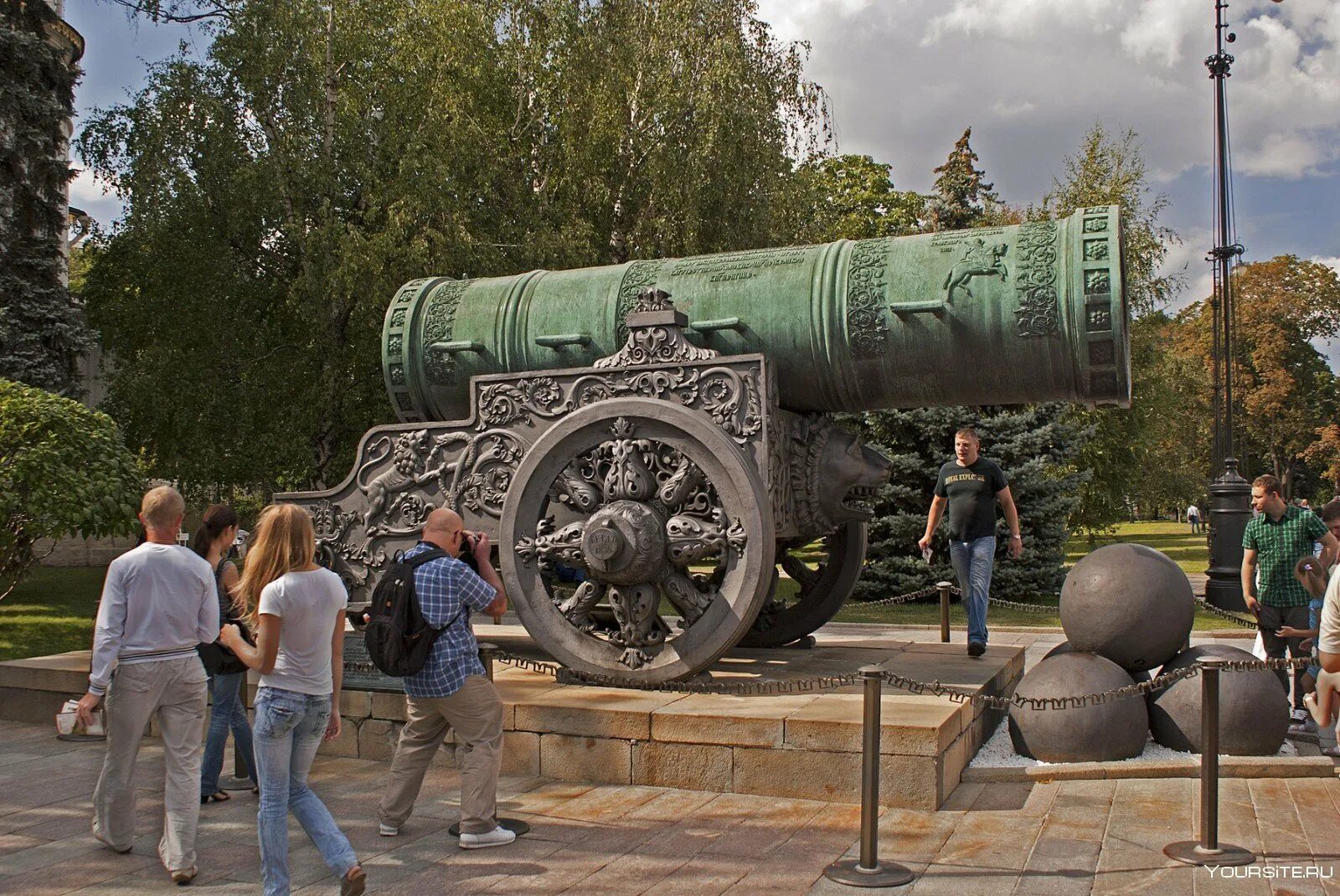Кремль пушки