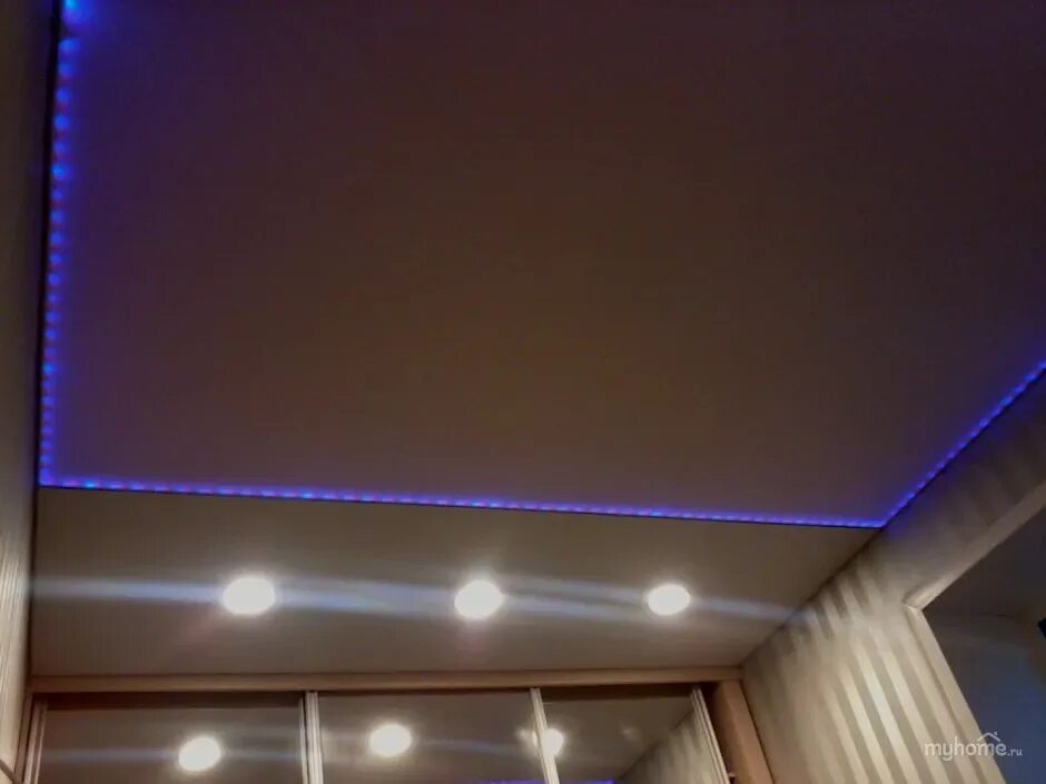 Купить потолки с подсветкой. Светодиодная лента 220v для натяжного потолка. Диодная подсветка потолка. Натяжной потолок со светодиодной подсветкой. Натяжной потолок с диодной подсветкой.