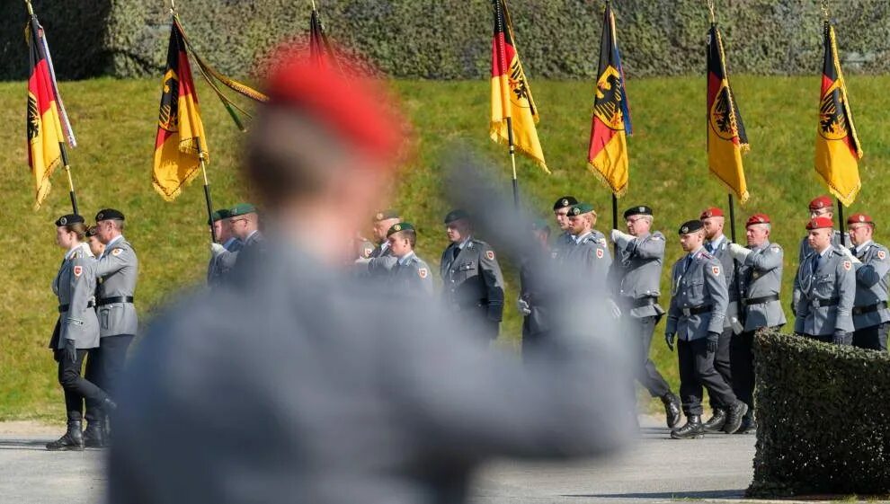 Военнослужащие Германии. Вооружённый конфликт. Германия Украина. Минобороны Германии. Жизнь в состоянии войны