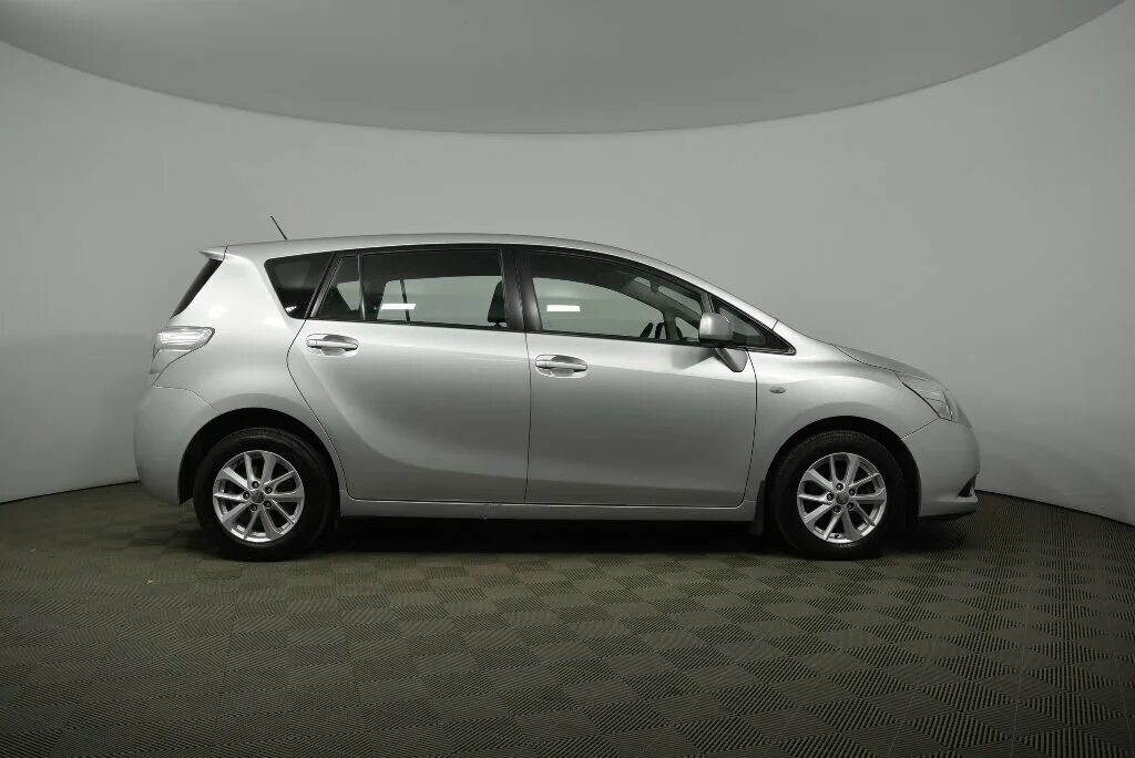 Toyota verso 2009> 2012 1. тойота королла версо 2012. тойота версо синяя. тойота авенсис версо бензин 2012. тойота версо черная 2012.