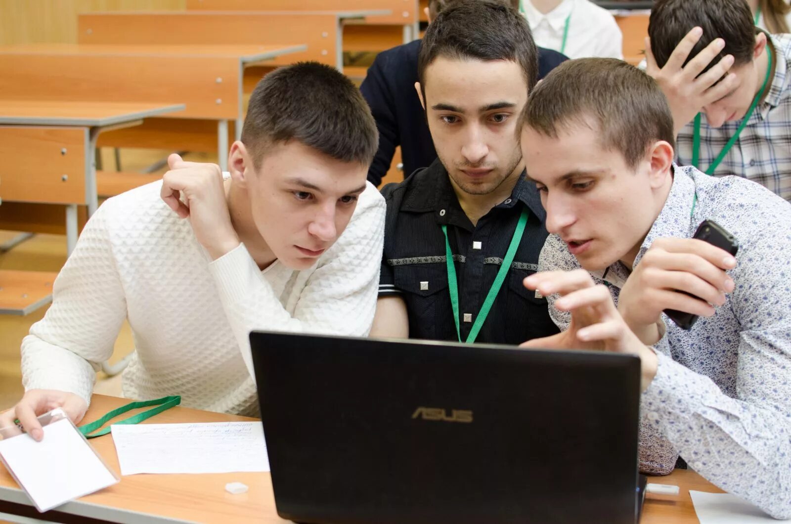 Case in foreign. Case in чемпионат. инженерные лидеры 2035 работы для школьников. it класс.