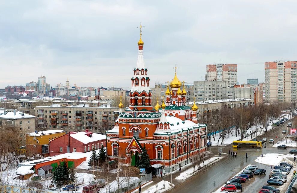 Памятник букве «п» (пермские ворота). Пермь зимой. Соборная площадь в перми зимой. Пермская галерея зимой. Город пермь зимой.