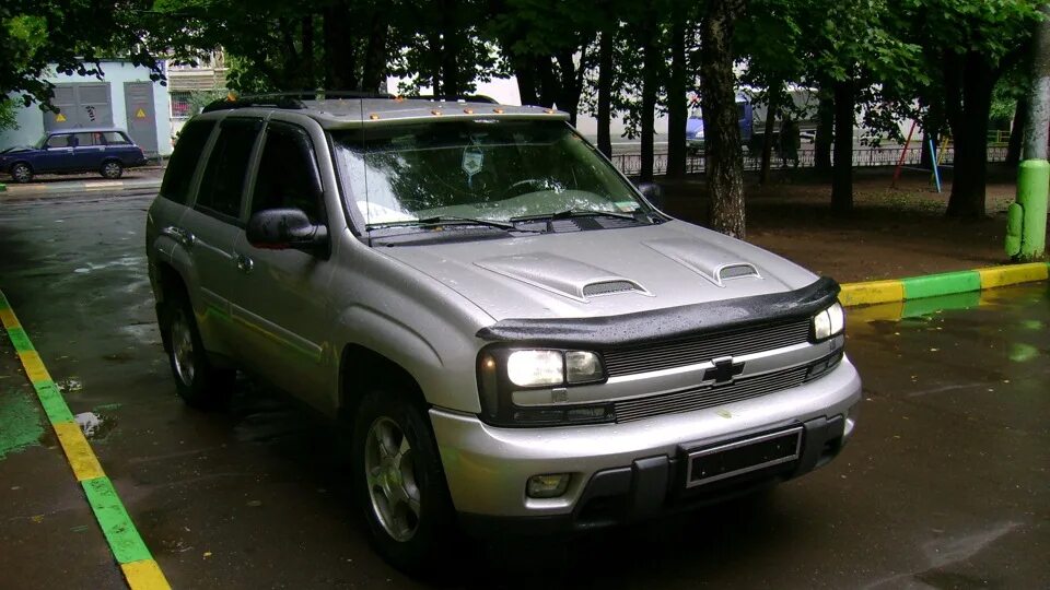 Купить шевроле в удмуртии. Chevrolet trailblazer 1 2005. Chevrolet trailblazer 1 поколения. Шевроле Трейлблейзер 2008 Tahoe. Шевроле Трейлблейзер 2005 года 4.2.