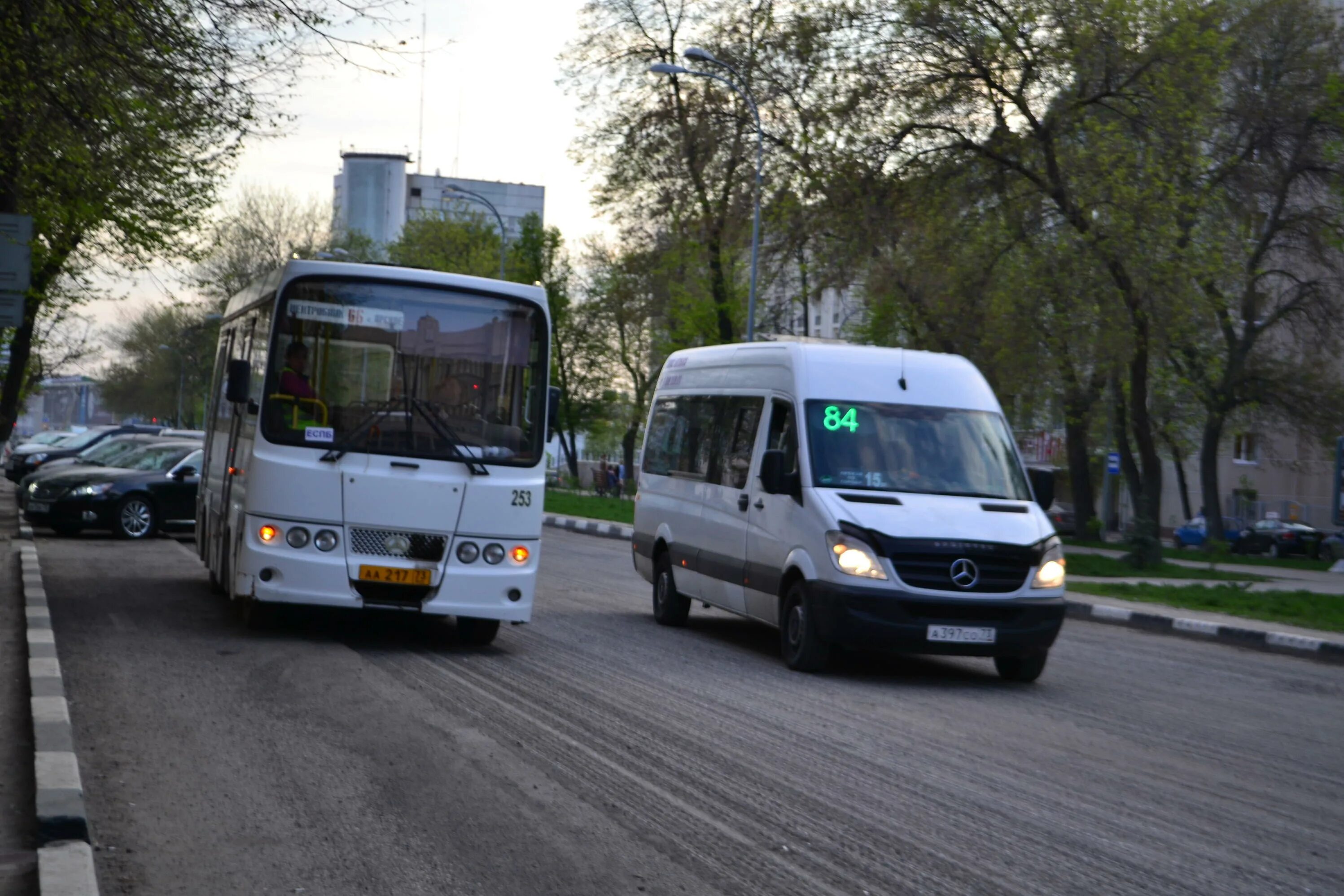 Ульяновск городской транспорт. Ульяновский автобус. городской транспорт ульяновск. автобус ульяновск. ульяновские маршрутки.