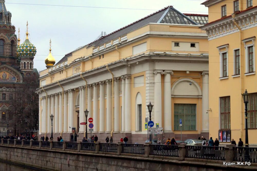 Корпус бенуа адрес. Русский музей, корпус Бенуа, Санкт-Петербург. Михайловский дворец корпус Бенуа в Санкт-Петербурге. Русский музей корпус Бенуа. Русский музей СПБ корпус Бенуа.