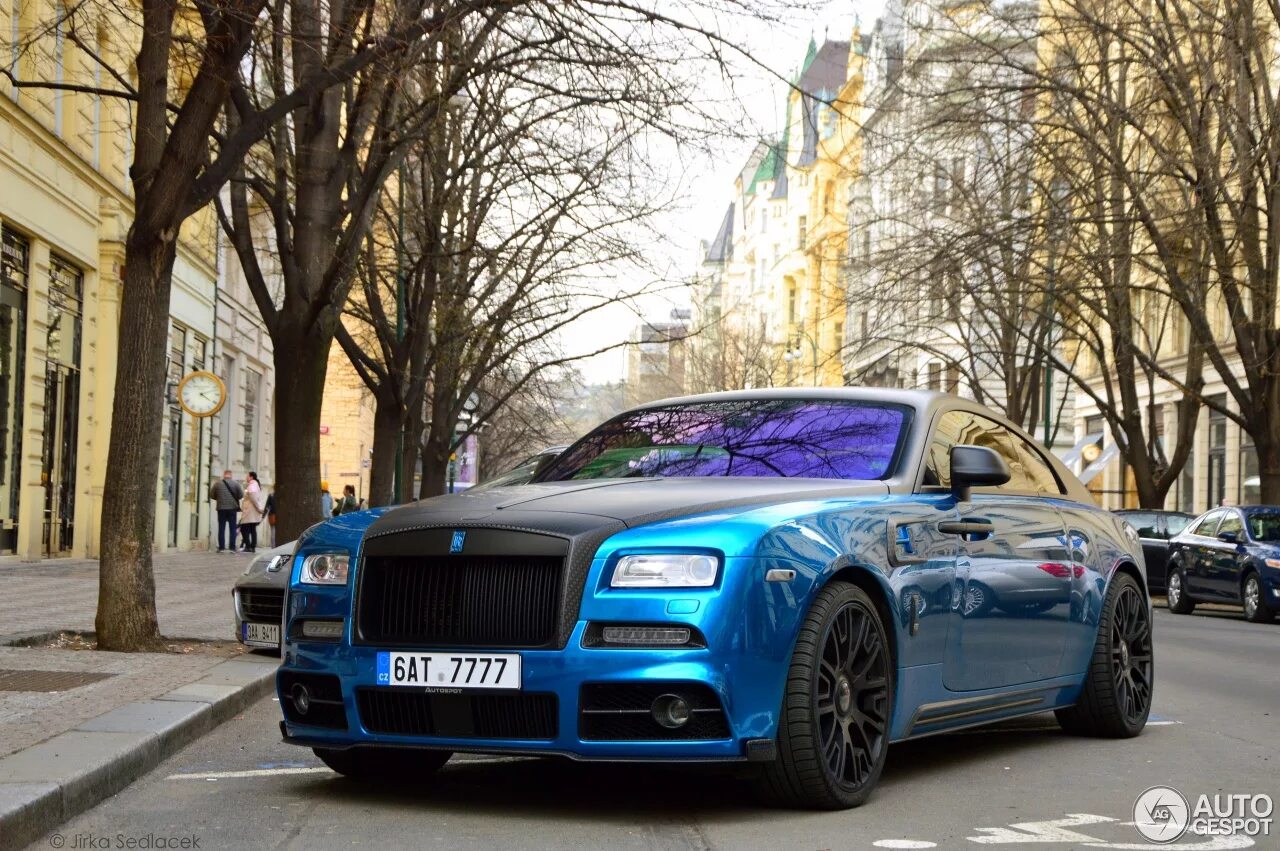 Роллс ройс мансори. Rolls Royce Wraith Mansory. Rolls Royce Mansory. Rolls Royce Wraith 2020 Mansory. Роллс Ройс врайт мансори 2020.