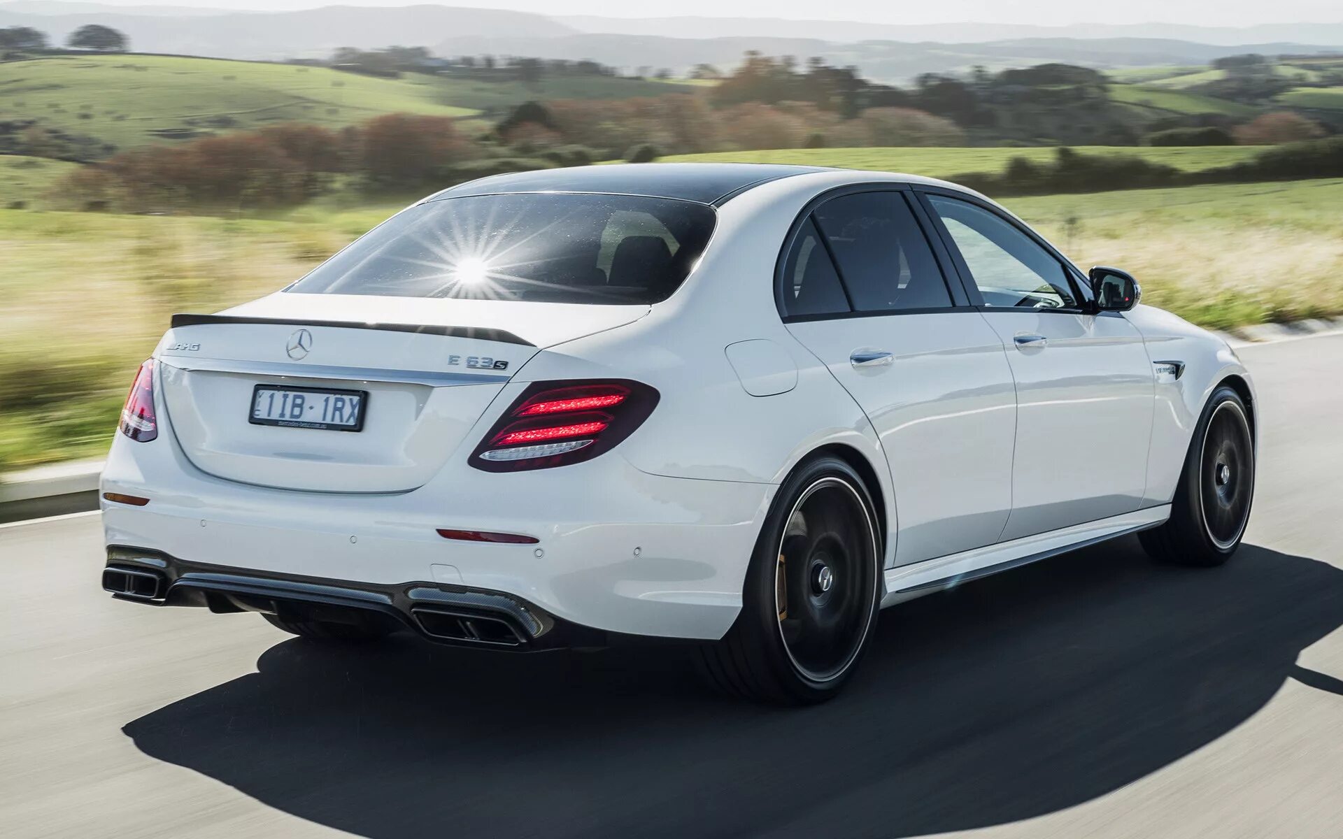 Mercedes представил сверхмощный E-Class