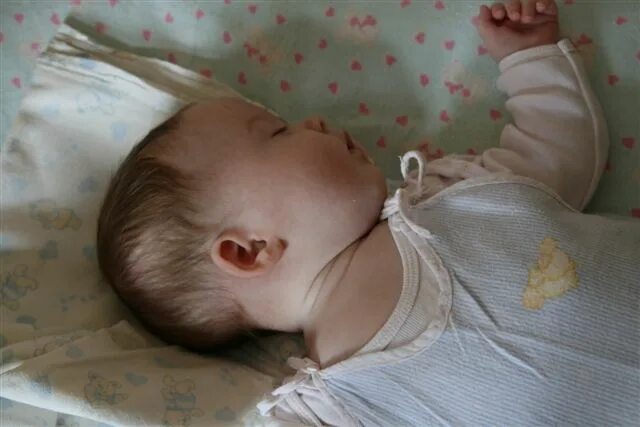 Новорожденные дети усыновить. Груднички в детских домах. Дети отказники. Дети отказники. Отказные дети.