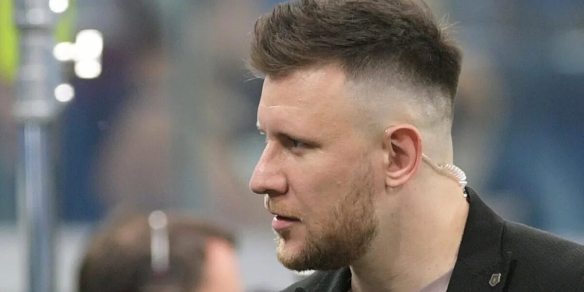 Мужская тема шоу. Дмитрий шнякин матч тв. Дмитрий шнякин комментатор. Дмитрий шнякин комментатор матч тв. Ведущие матч тв дмитрий шнякин.