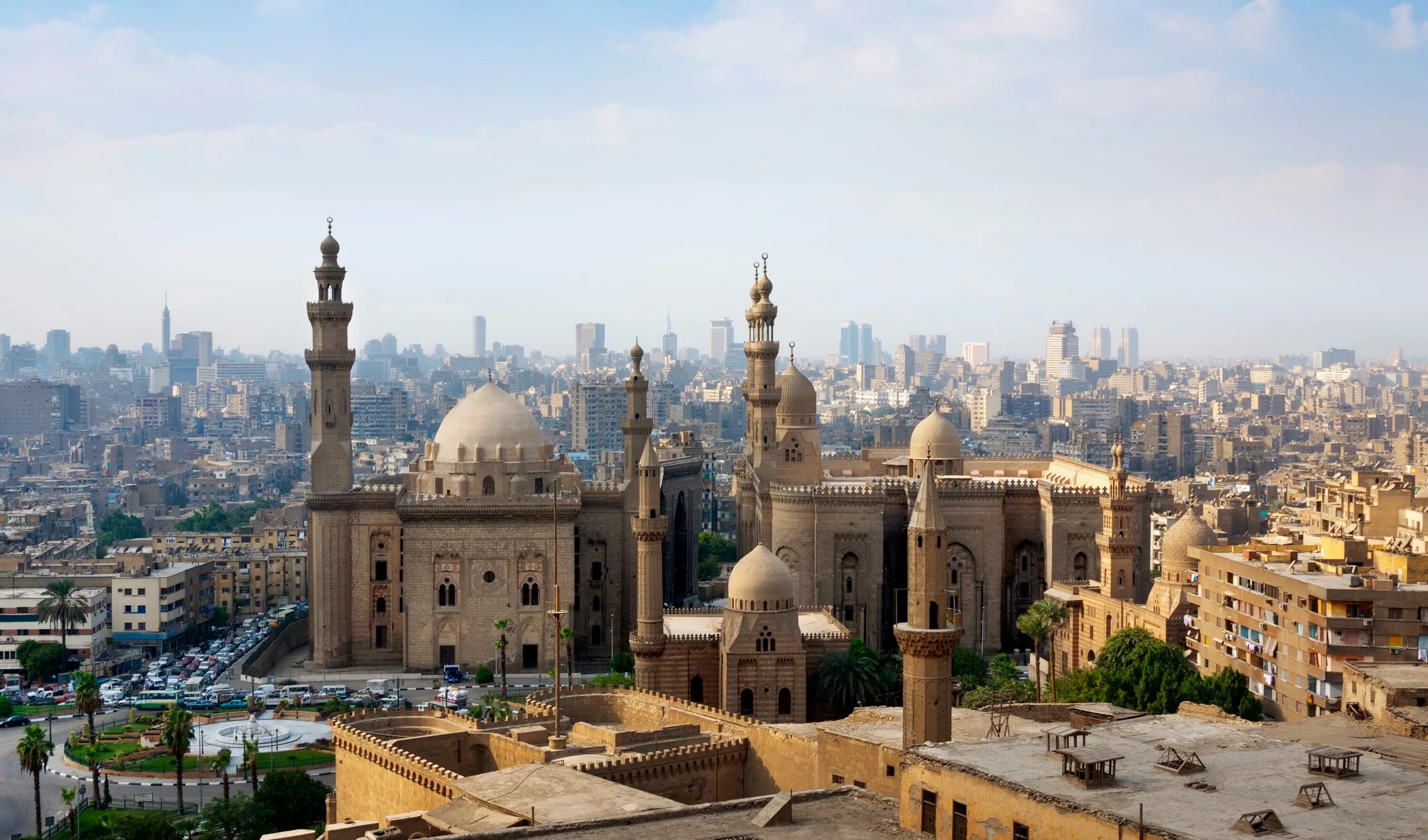 Часть большого каира 4 буквы. Каир Египет. Каир столица. Древний Каир. Каир храм Египет.