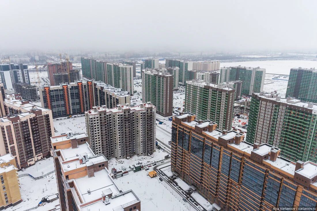 Мурино сколько. Мурино Санкт-Петербург. Микрорайон Мурино Санкт-Петербург. Мурино человейник. Ленинградская область Мурино человейники.