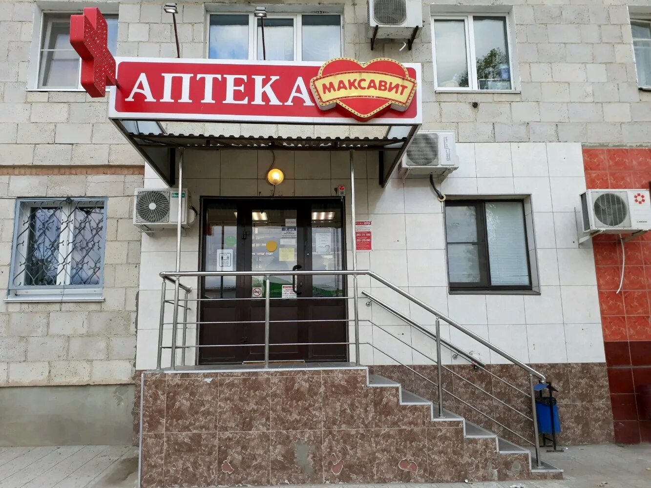 Волгоград, Дзержинский район. Продаётся 2-комнатная квартира с интересной планир
