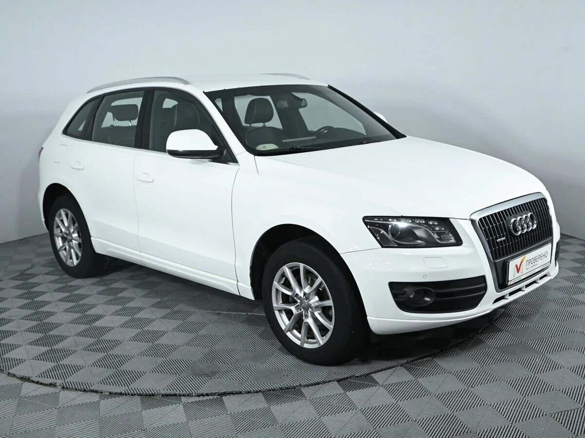 Бежевая ауди. Audi q5 2011 2. Audi q5 2011 2. Ауди ку5 2011. Audi q5 2011 2.