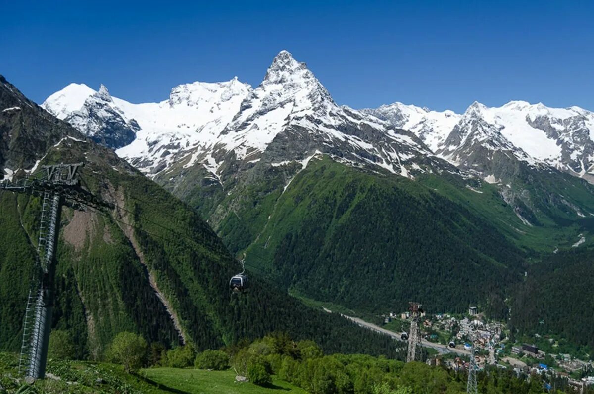 Горы домбай. Домбай ульген гора. Домбай (горная территория). Кабардино-балкария домбай. Домбай (горная территория).