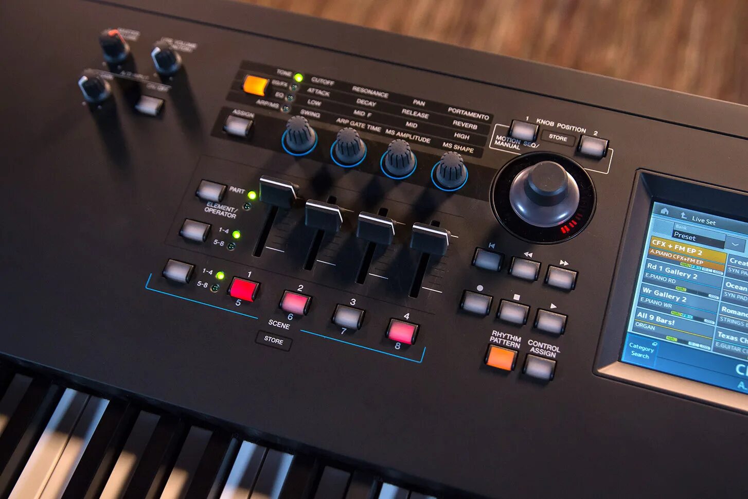 Yamaha modx6. Yamaha modx. синтезатор yamaha modx8 black. yamaha m6 синтезатор. yamaha moxf8 vs modx8.