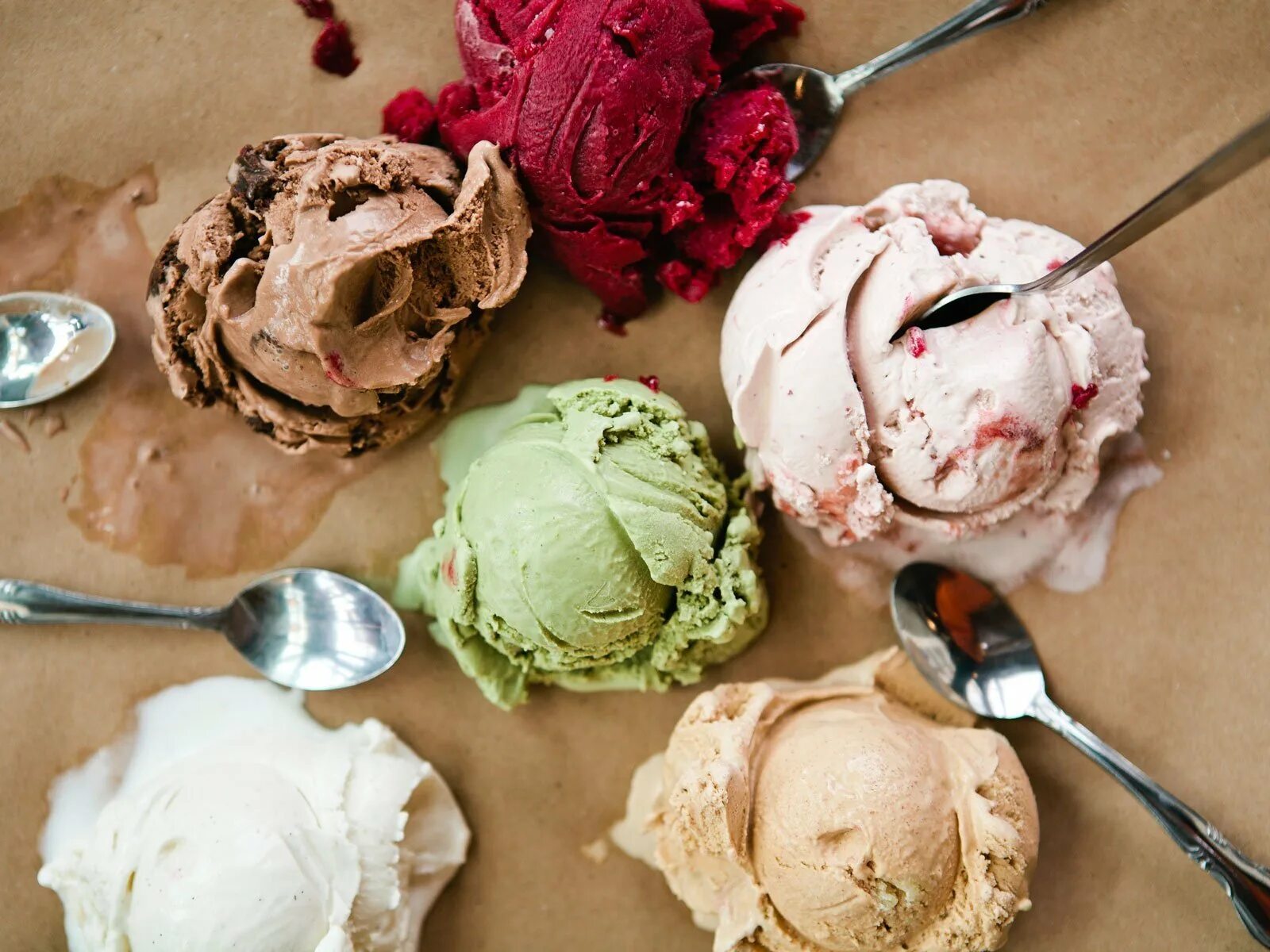 Итальянское мороженое gelato. Джелато 5. Кафе мороженое «джелато» италия. Джелатто. Джелато неро.