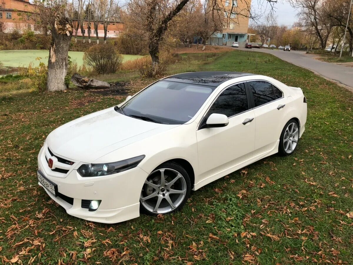 Honda Accord 8 белый. Honda Accord 2008 белая. Honda Accord 2008 Tuning белый. Хонда Аккорд 2008 белая.