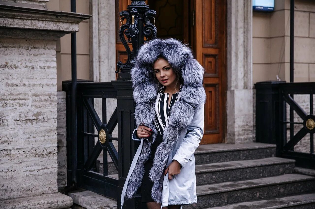 парка с мехом песца снежная королева. парка с натуральным мехом снежная королева. парка с мехом снежная королева. парка с мехом снежная королева. черная парка с мехом.