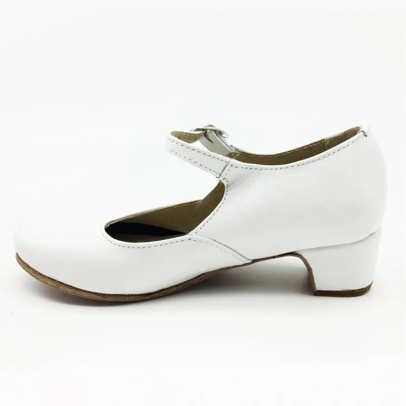 Купить женские туфли 39 размера. Танцевальные туфли. Танцевальные туфли для девочек. Туфли для народных танцев. Туфли танцевальные белые.