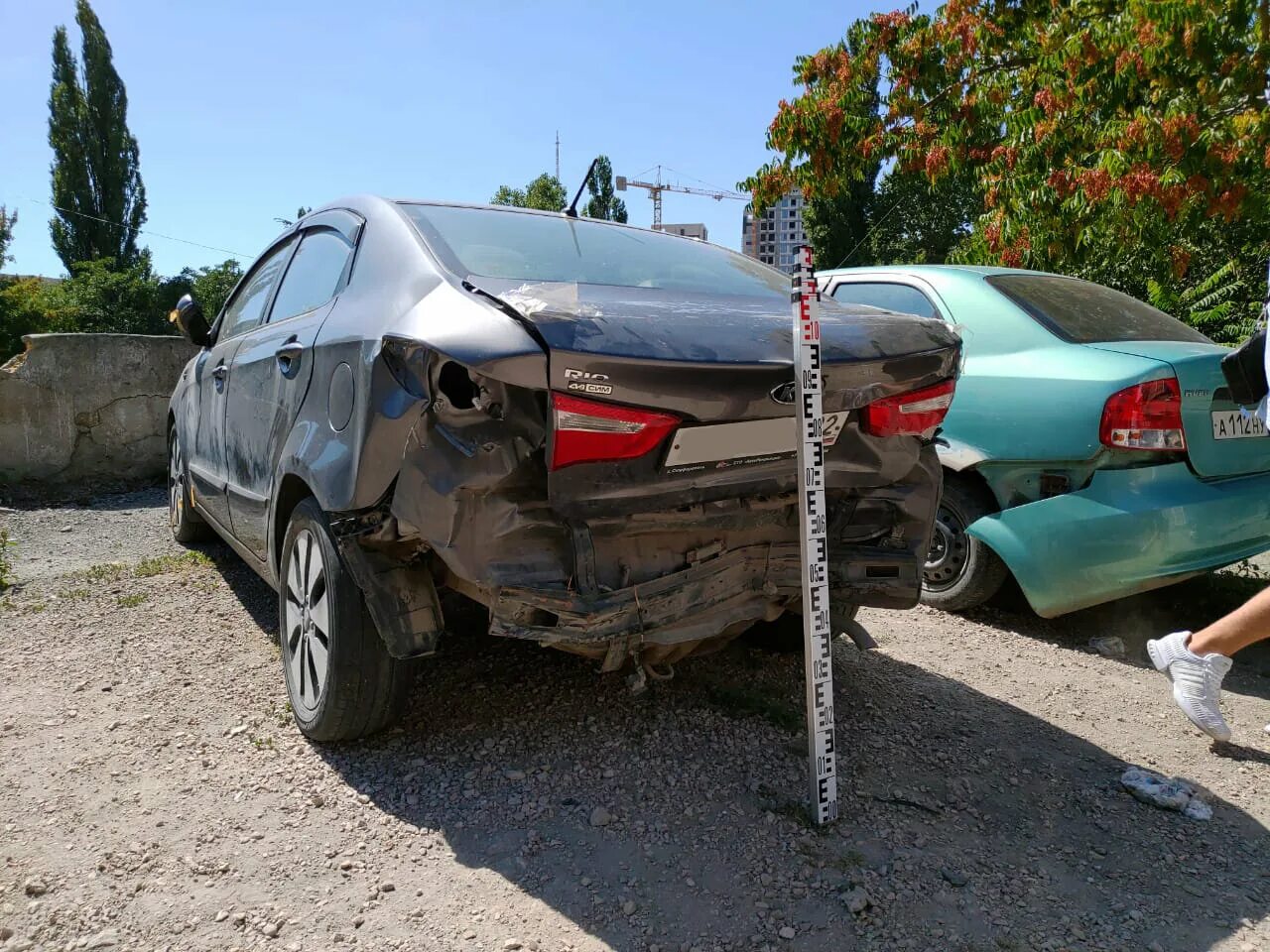 киа рио 3 после дтп. машина пробивает сугроб. независимый экспертиза дтп тюмень. независимый эксперт лансер. независимая экспертиза уфа.