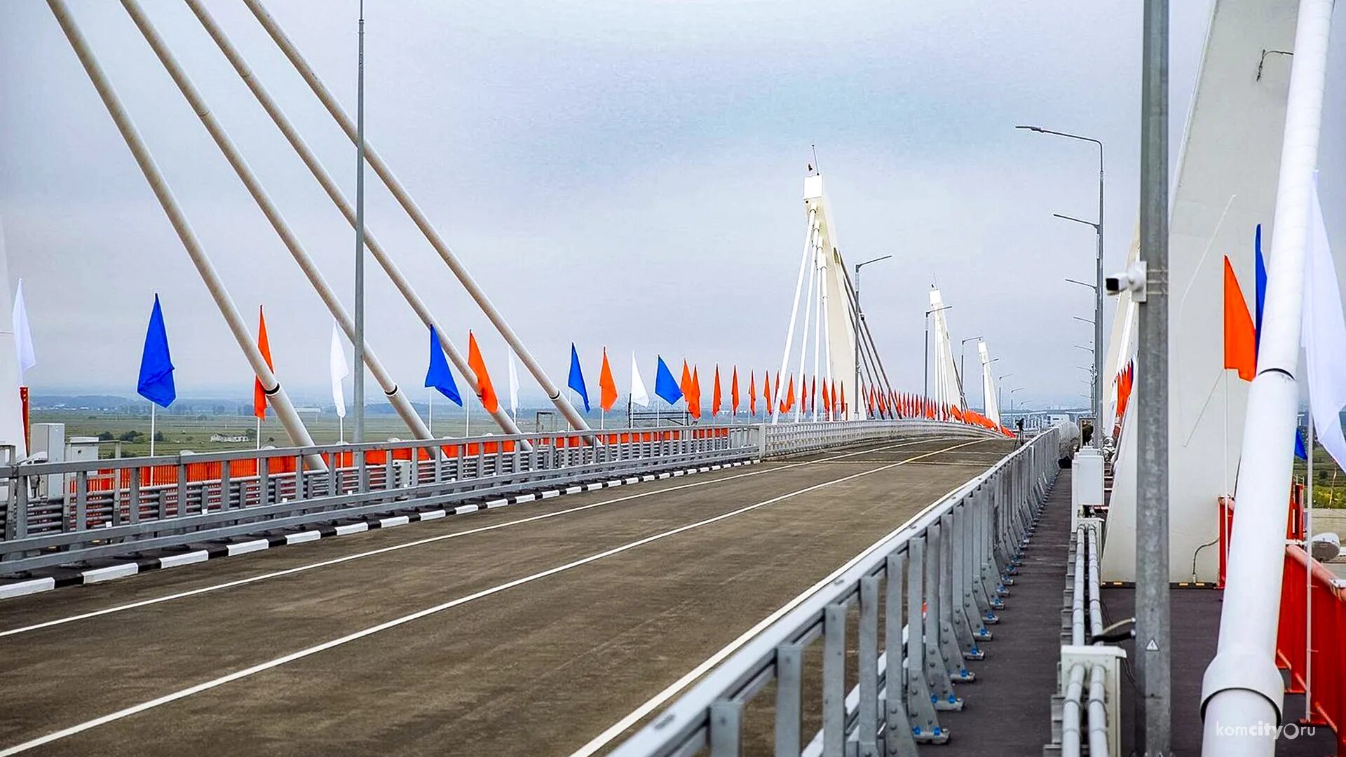 Новый мост открыт. Мост Благовещенск Хэйхэ. Автомобильный мост Благовещенск Хэйхэ. Благовещенск мост в Китай. Открытие моста Благовещенск Хэйхэ.