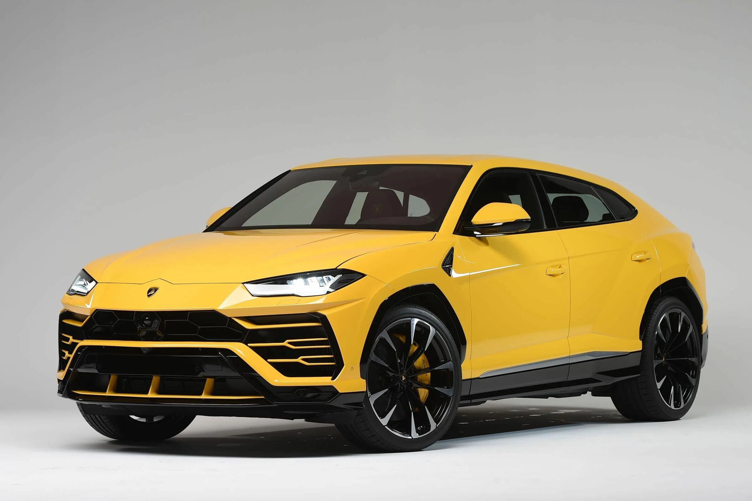 Г р урус. Lamborghini urus 2025. lamborghini urus 2018. lamborghini urus 2019. ламборгини урус 2018.