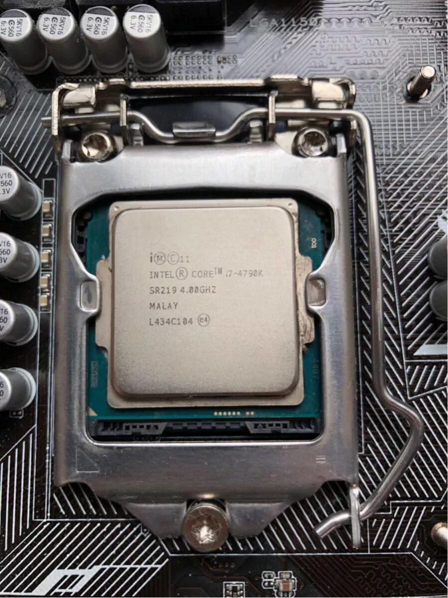 Intel core 4790. 4790k. i7 4790. процессор 4790. i7 4790s материнки.