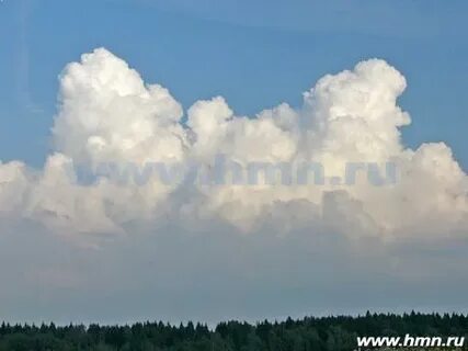 Кучевое облако весит