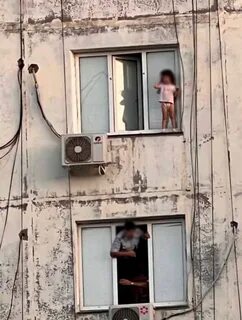 На 1 этаже видно