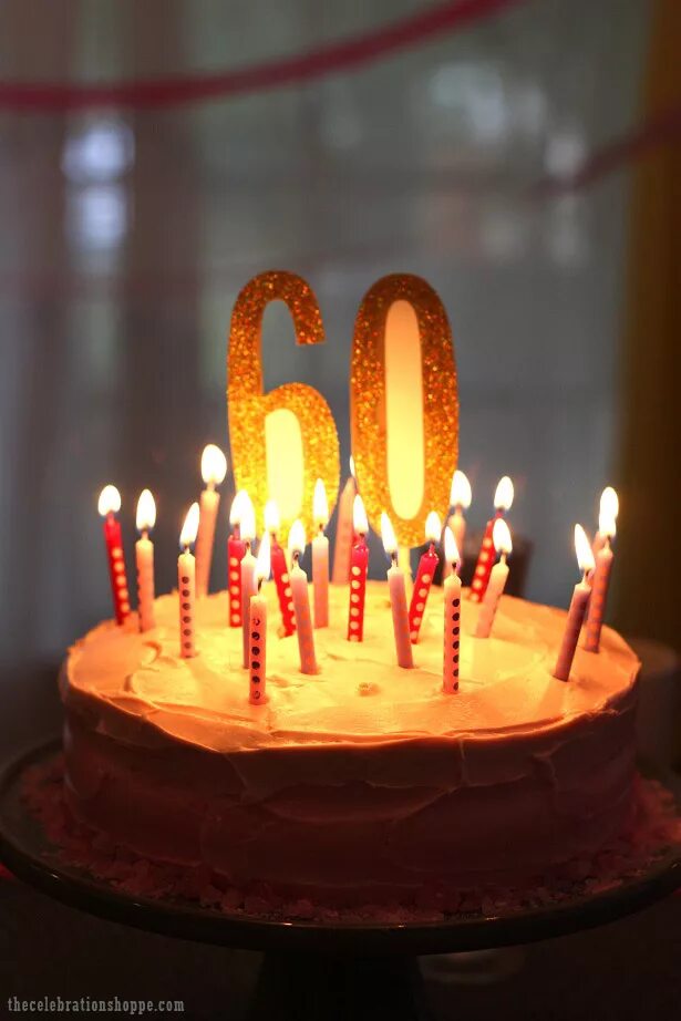 сколько свечек на торт. свеча в торт "с днем рождения". свеча с днем рождения. свечи для торта. маленький тортик со свечкой.