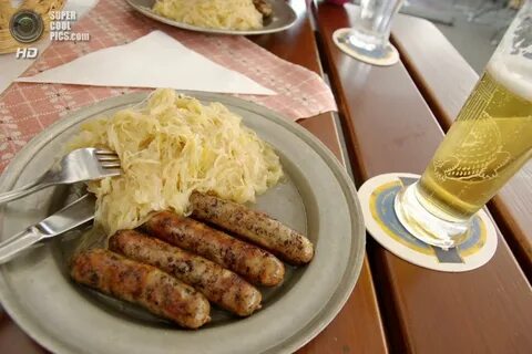 Сосиски с капустой по немецки