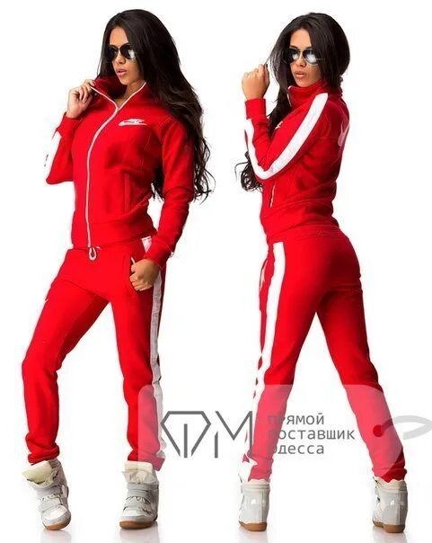 Красный спортивный костюм. Красный спортивный костюм с белыми лампасами. Спортивный костюм женский красный с белыми полосками. Спортивный костюм женский на молнии. Вайлдберриз спортивный костюм на молнии