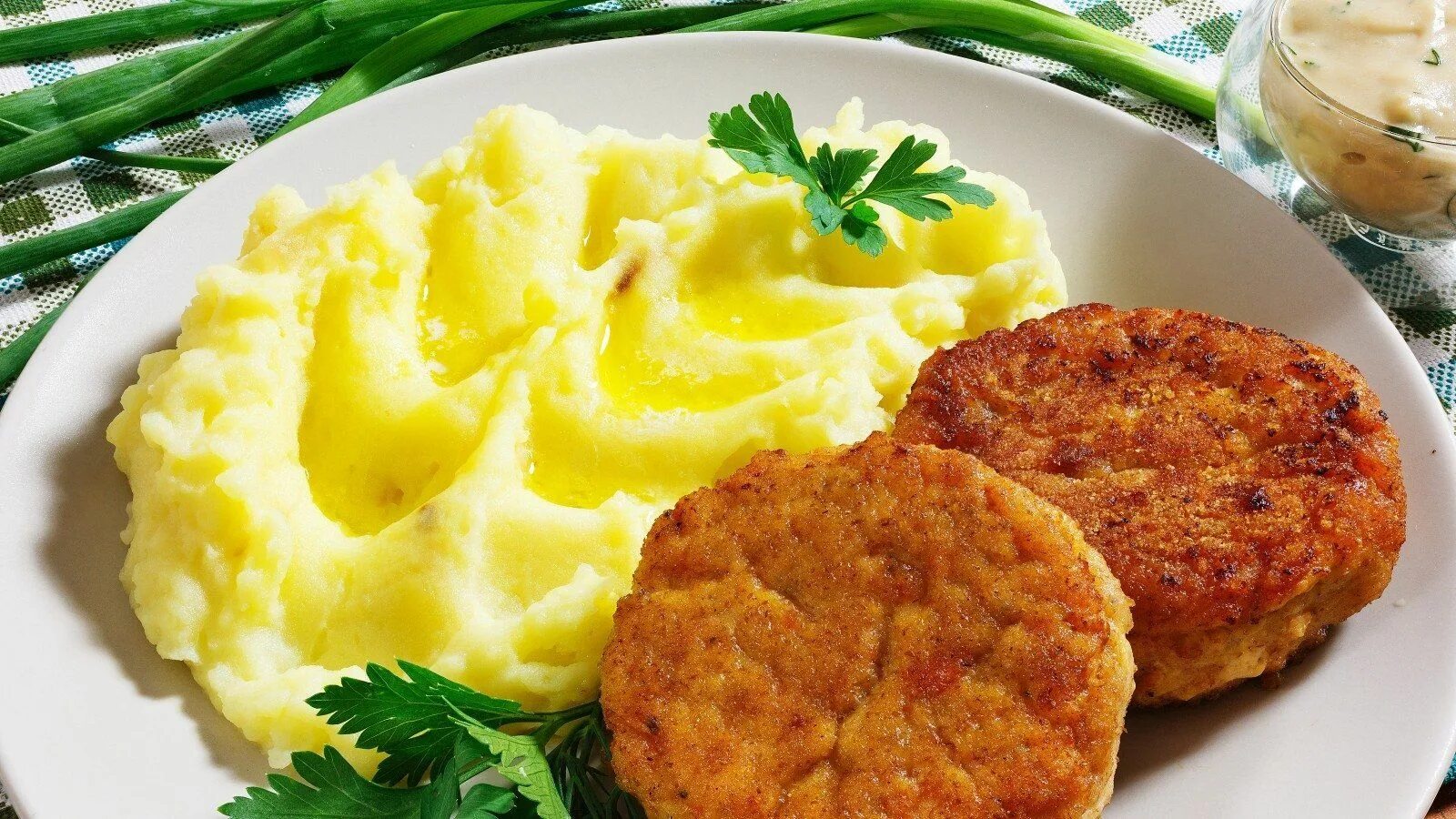 Картофельные котлеты с яйцом - рецепт с пошаговыми фото ne-dieta
