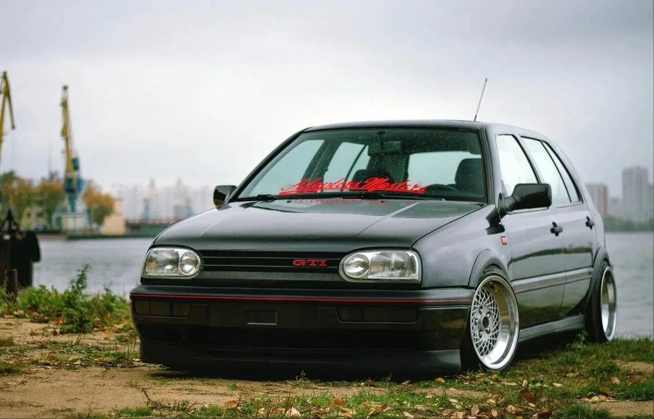 Гольф 3 минск. VW Golf 3. Volkswagen гольф 3. Гольф 3 стенс. Golf mk3 stance.