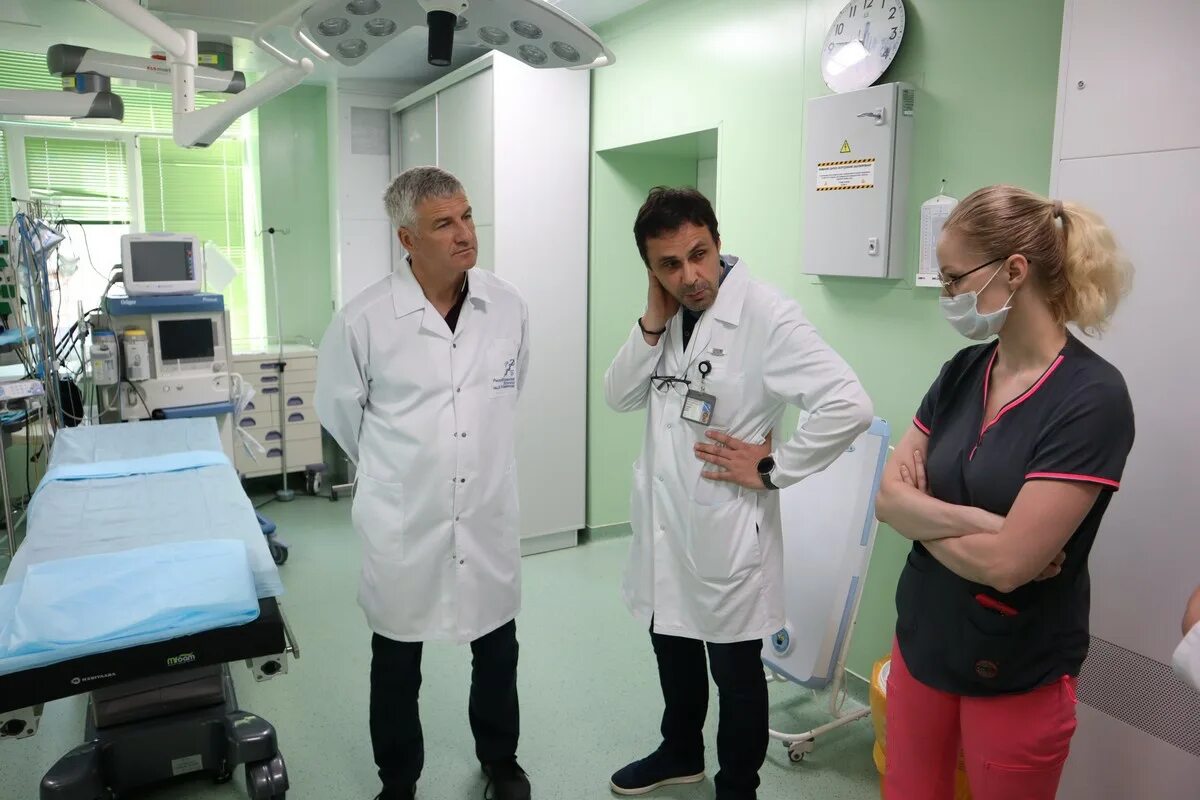 Республиканская больница номер 2 якутск. Республиканская больница отделение травматология. Республиканская больница отделение травматология. Травматология горно-алтайск республиканская больница. Республиканская больница травматология.