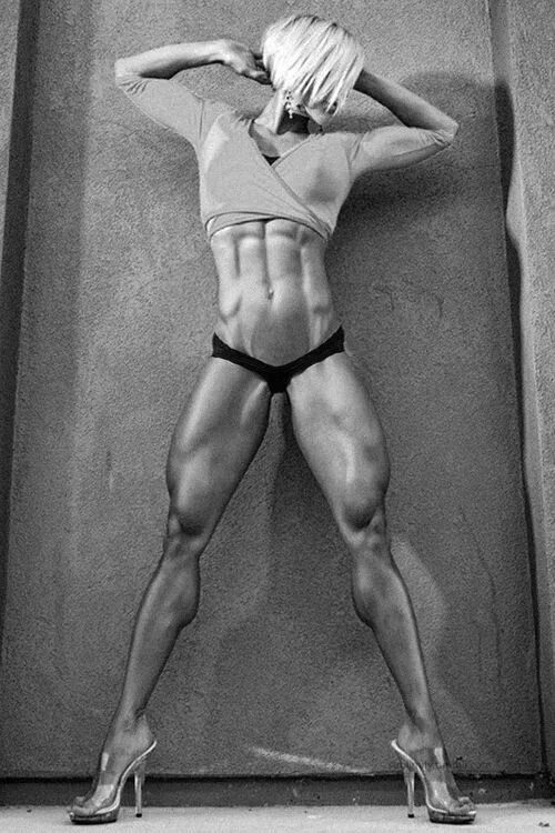 Спортивная женская фигура. Стройные мускулистые девушки. Худые накачанные девушки. Худые накачанные девушки. Худые накаченные девушки.