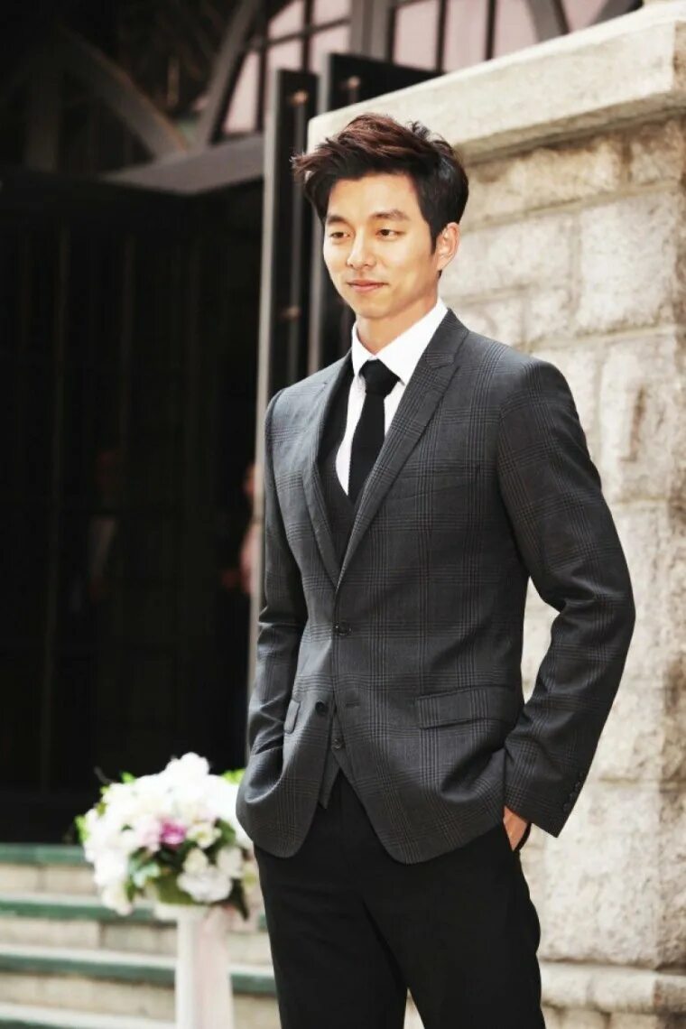 Конам дорама. Gong Yoo. Gong Yoo актер. Гон Чжи Чхоль. Gong Yoo Гоблин.