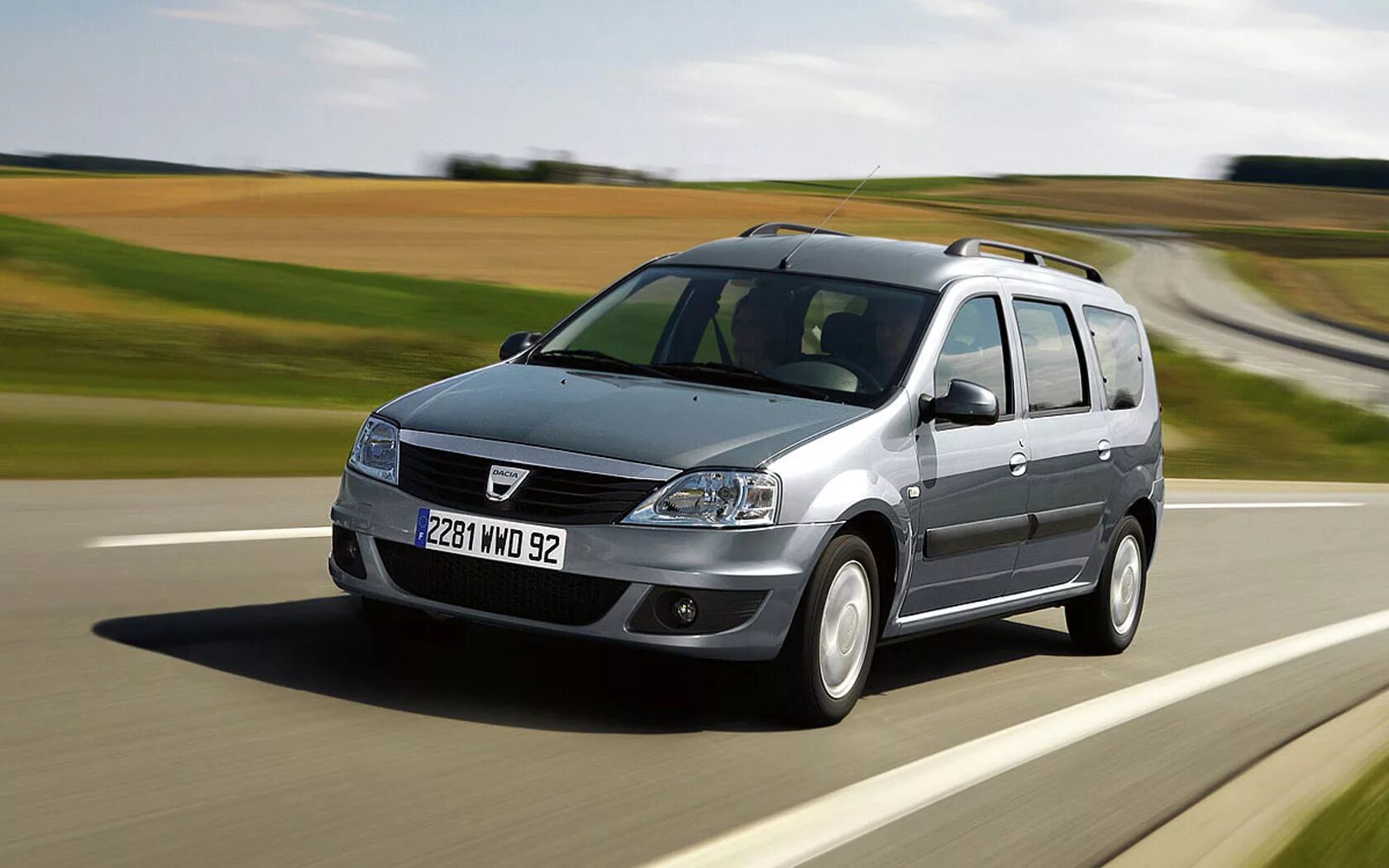 Logan dci. Renault dacia logan. dacia largus logan.