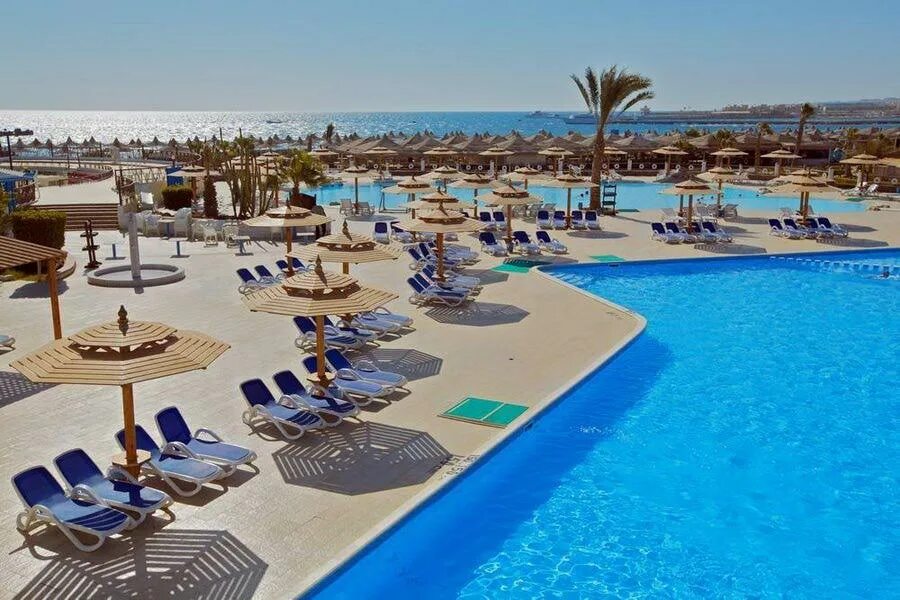 Aladdin beach hurghada. Египет алладин Бич Резорт. Аладдин отель Египет Хургада. Алладин Бич Резорт отель Хургада 4. Алладин Египет Хургада 4.